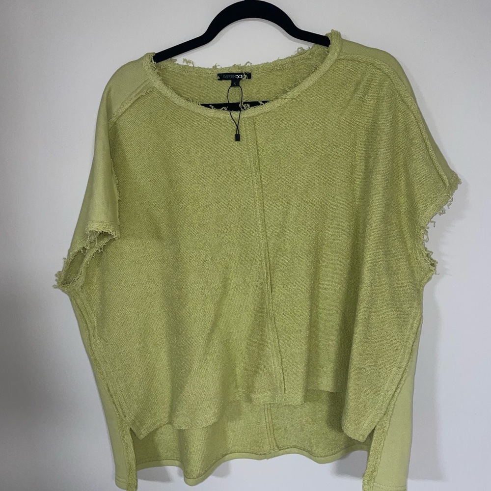Large boutique comfy shirt.